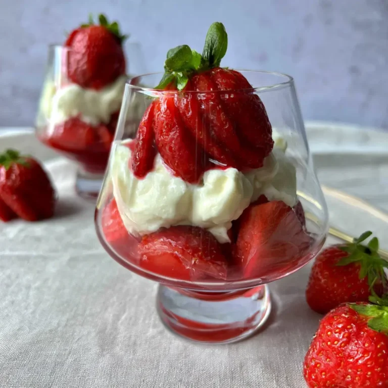 Marinierte Erdbeeren mit Mascarponecreme