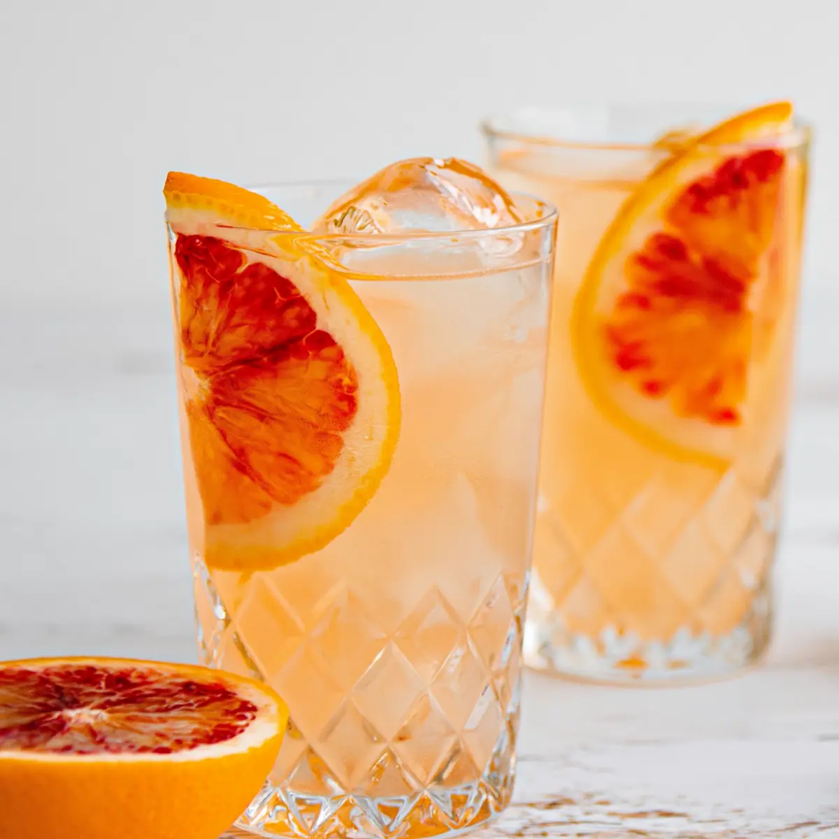 Fruchtiger Aperitif mit Orange und Ginger Ale