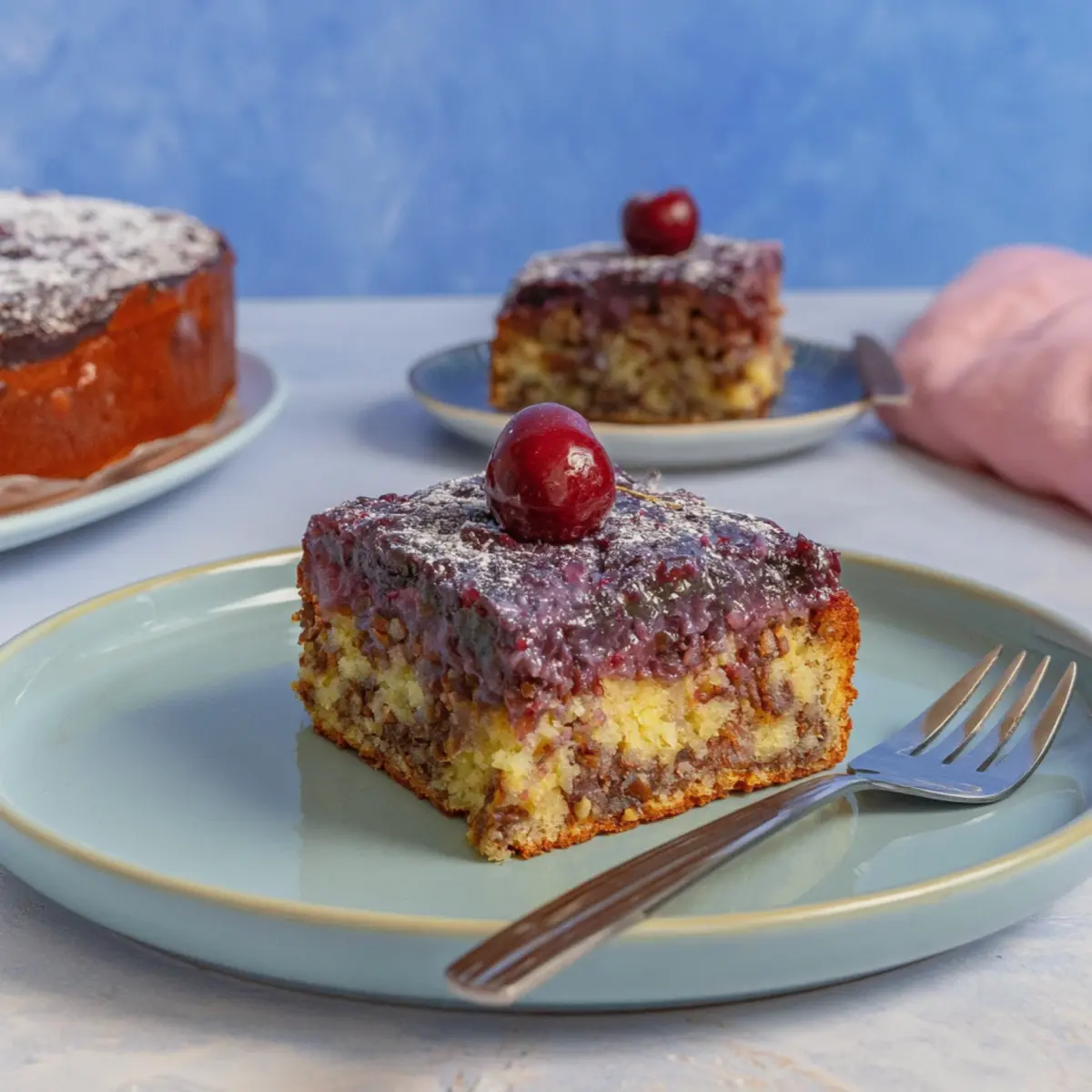Ameisenkuchen mit Kirschen
