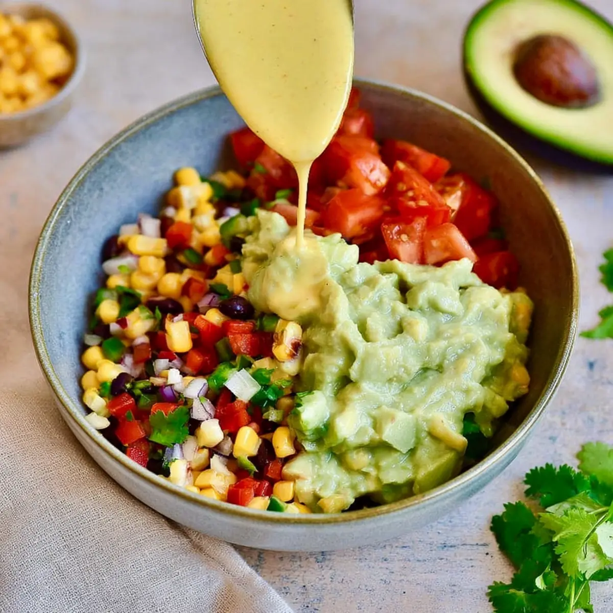 Mexikanischer Avocado Salat